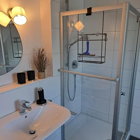 Zum Nussbaum Walnuss 86 Qm 2 Schlafzimmer Alles Neu Renoviert Διαμέρισμα
